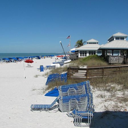 Inn At Pelican Bay Pine Ridge Екстериор снимка
