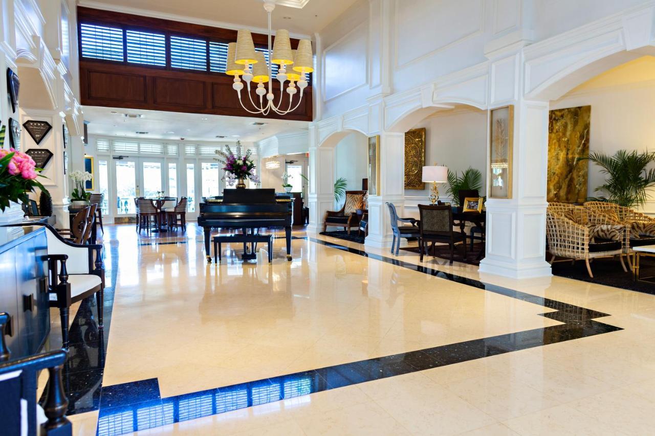 Inn At Pelican Bay Pine Ridge Екстериор снимка