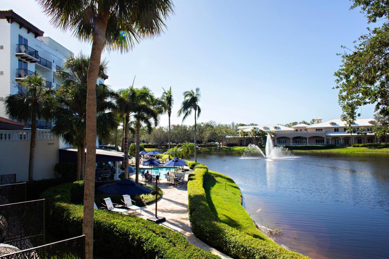 Inn At Pelican Bay Pine Ridge Екстериор снимка